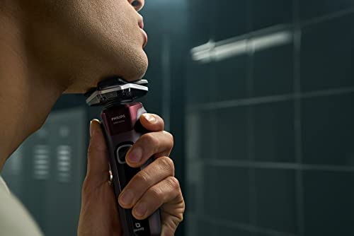 Wet & Dry Electric Shaver with Quick Clean Pod K863442