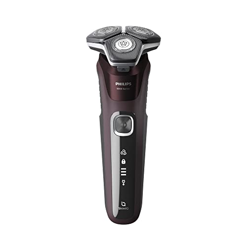 Wet & Dry Electric Shaver with Quick Clean Pod K863442