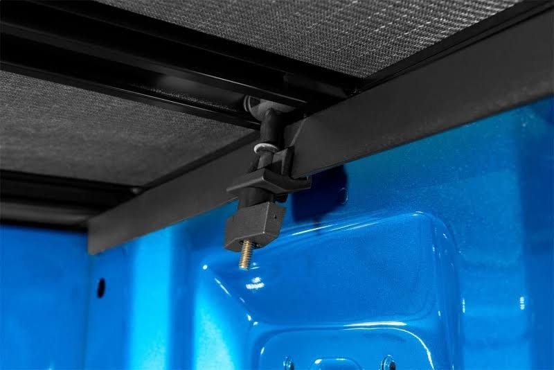 Tri Fold Tonneau Cover O850451
