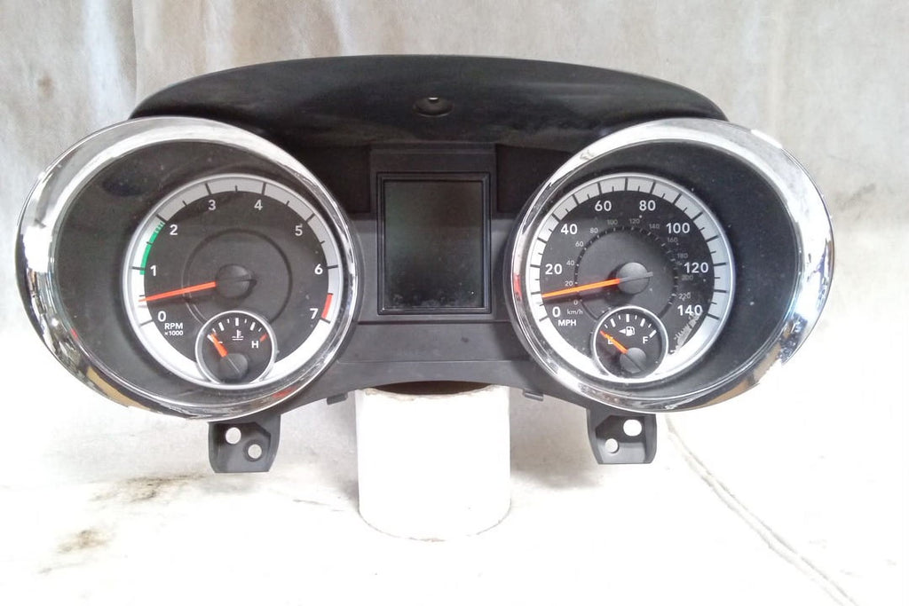 2013 Dodge Durango 3.6L Speedometer Cluster U61102