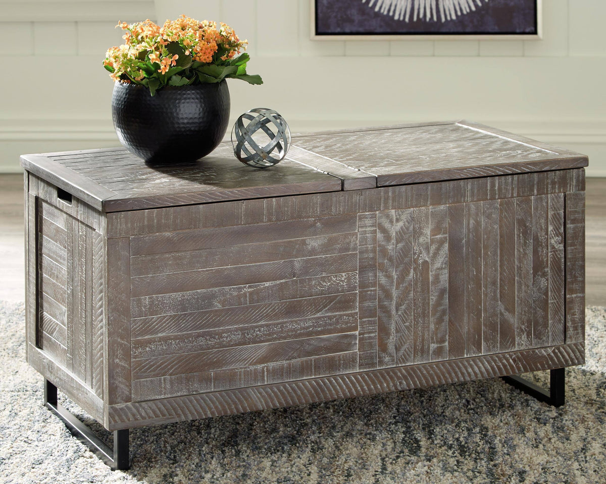 Distressed Gray Storage Trunk Y540262