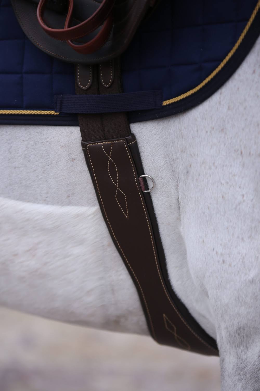 Anatomical Saddle Girth N699556