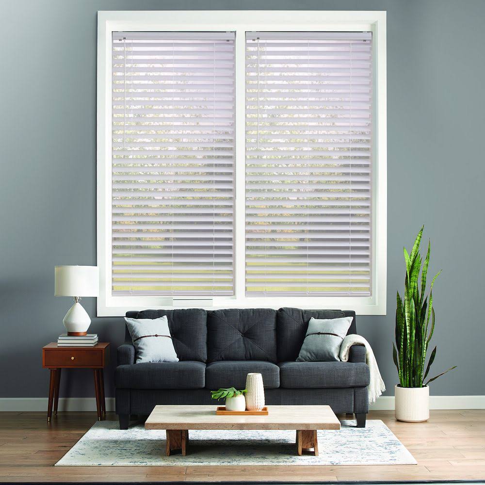White Cordless Venetian Vinyl Blinds C451321