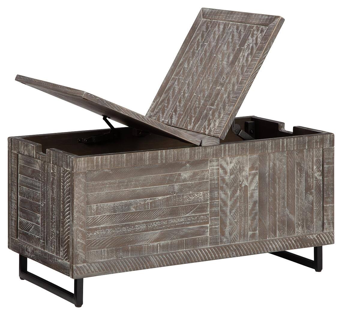 Distressed Gray Storage Trunk Y540262
