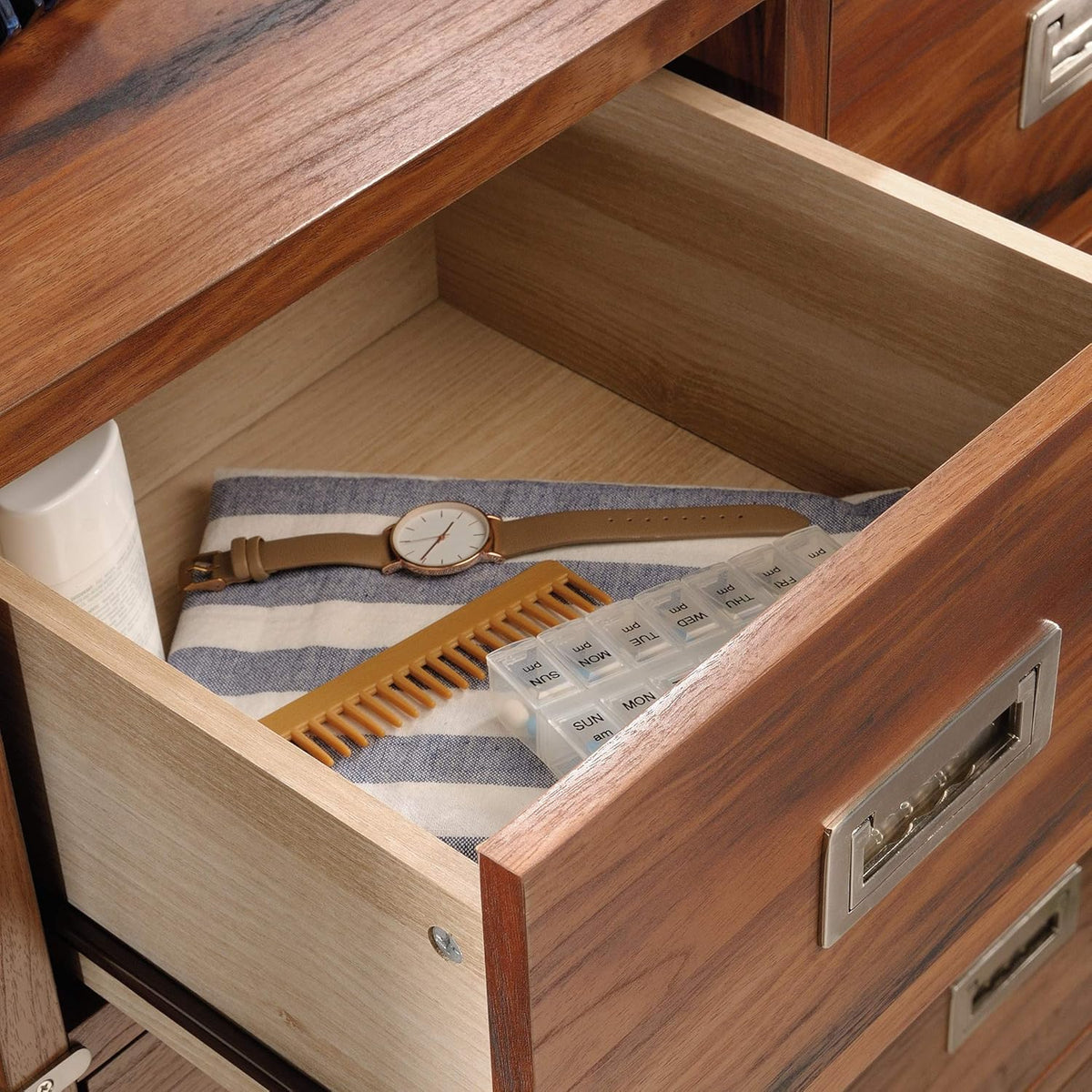 5 Drawer Dresser N6802