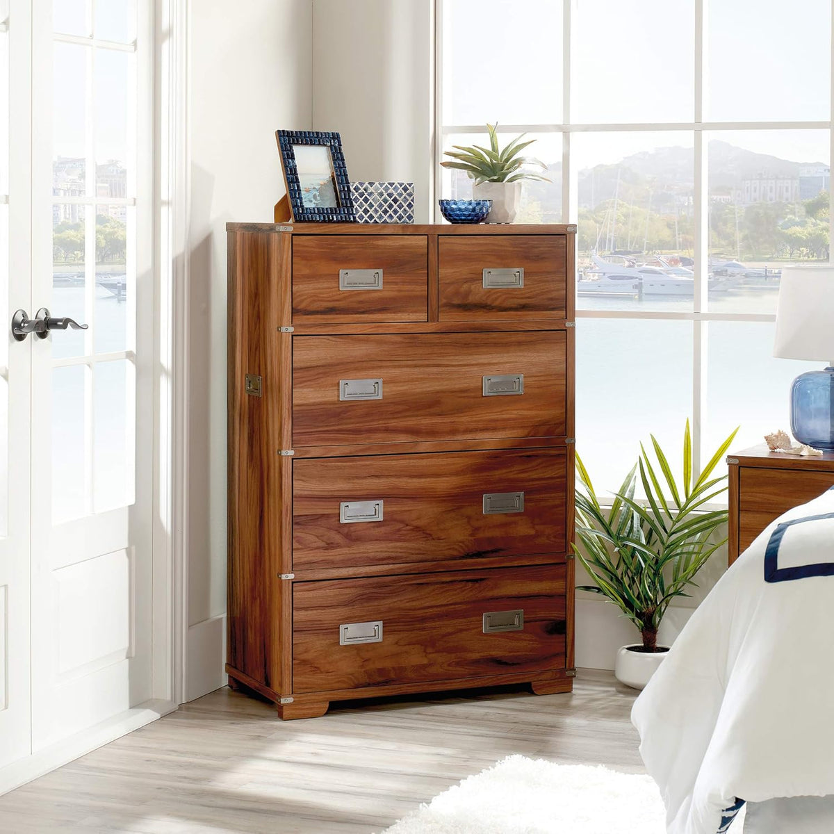 5 Drawer Dresser N6802