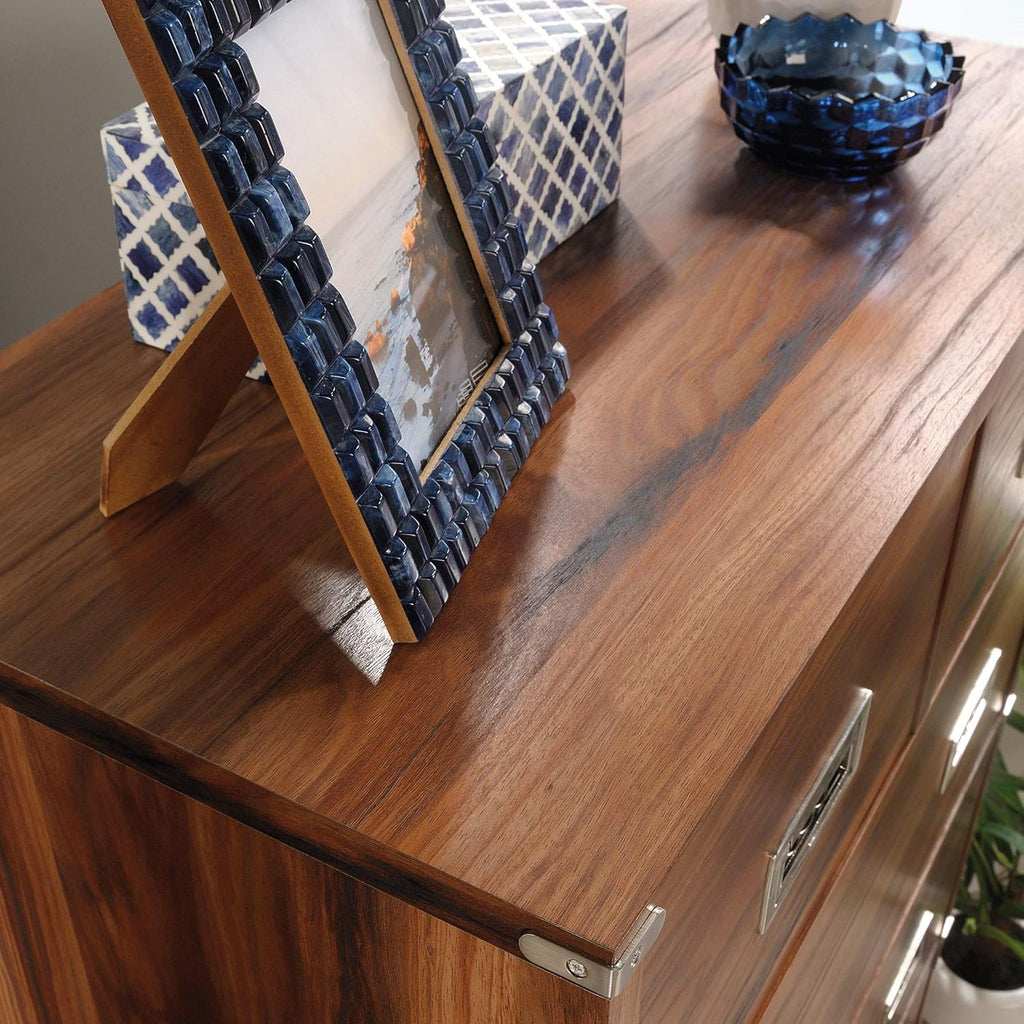 5 Drawer Dresser N6802