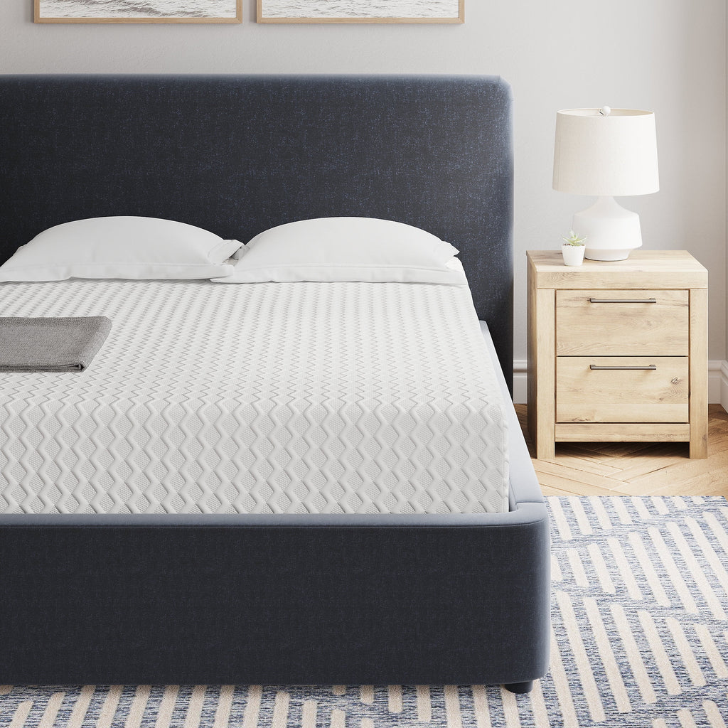 Queen Memory Foam Mattress M137513
