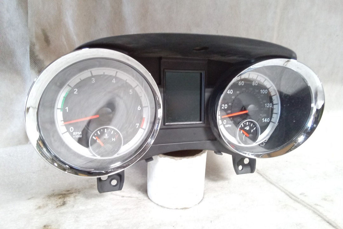 2013 Dodge Durango 3.6L Speedometer Cluster U61102